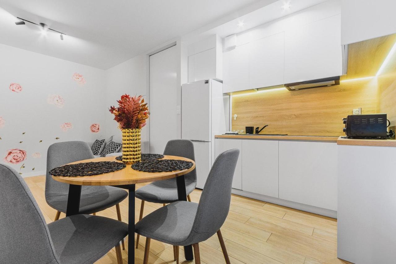 לודז' Floris Apartment מראה חיצוני תמונה
